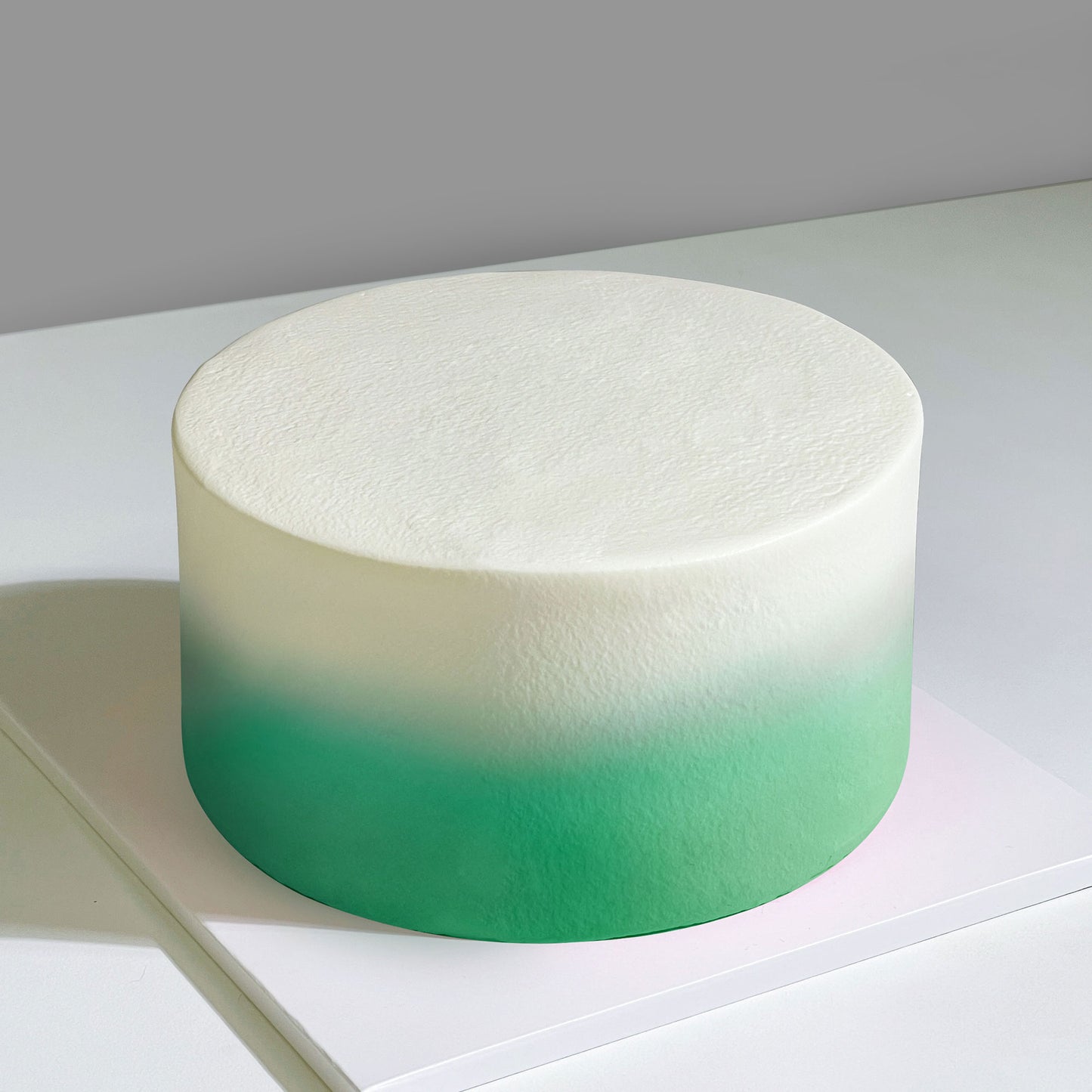 B5. Ombre Cake