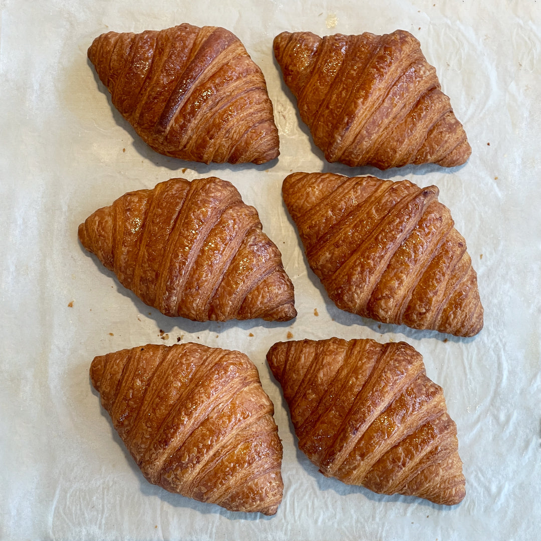 J7. Croissant