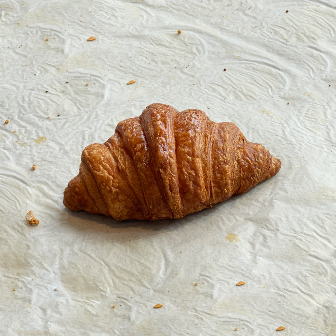 J7. Croissant